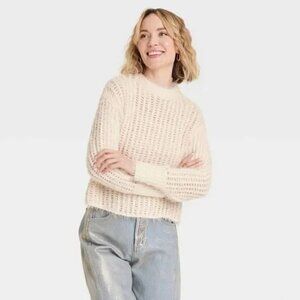 EUC Universal Thread Open Stitch Fuzzy Cream Crewneck Sweater